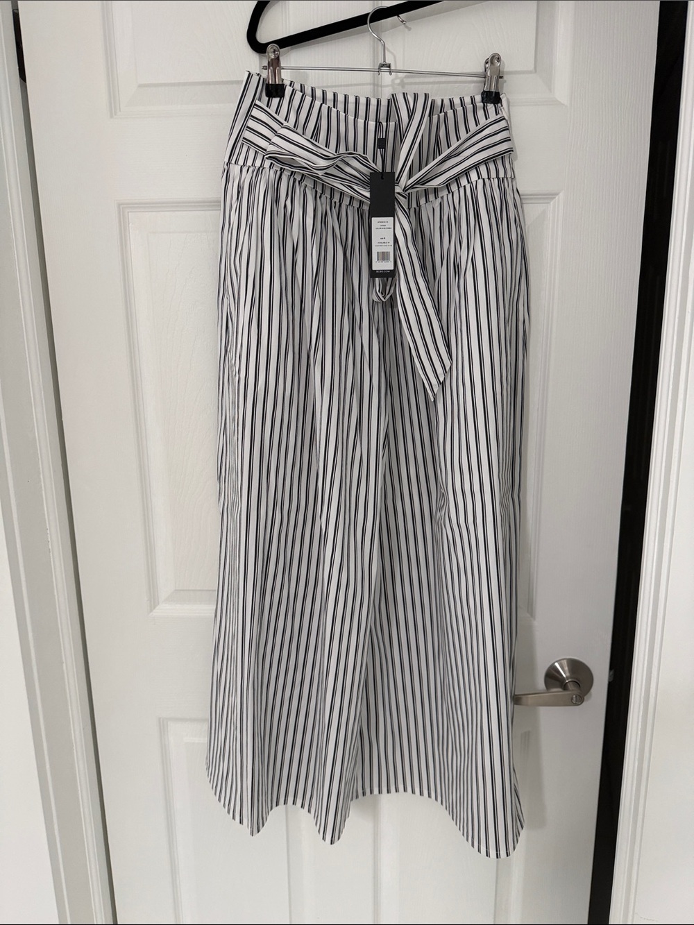 BCBGMaxAzria White Midi Skirt with Black Pinstripes and Tie Waist